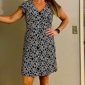 Loft dress black and white size small (4)